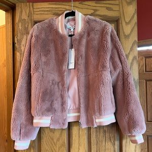 NWT Elizabeth and James Rabbit fur bomber Sz. L
